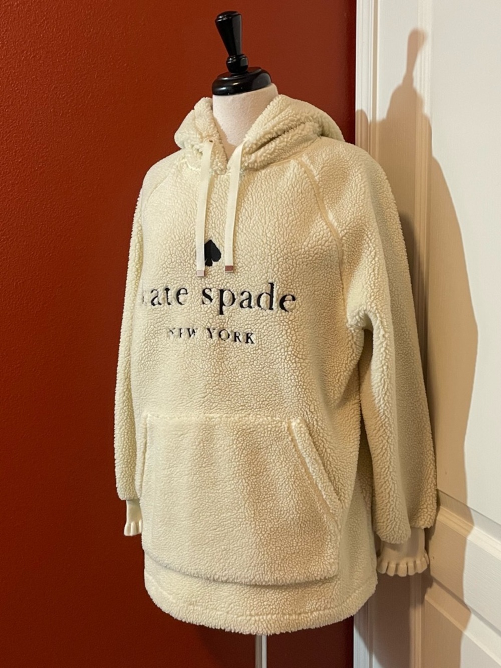 Kate Spade Women’s Cream Teddy Spellout Pullover Sweatshirt